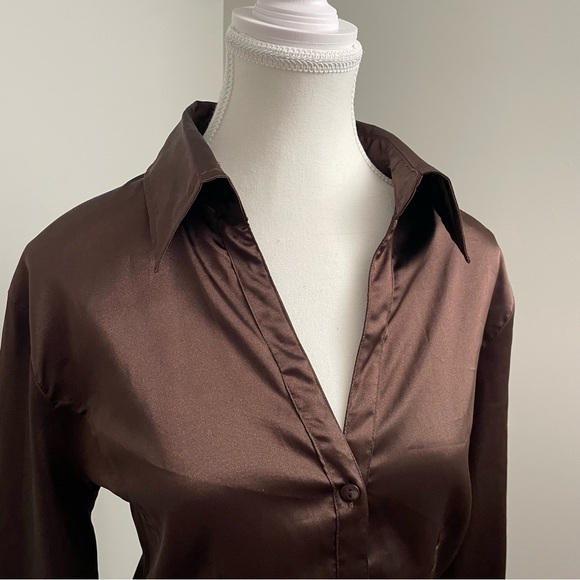 Vintage Y2K Brown Satin Button Down Long Sleeve Top Size Large Old Money - Picture 2 of 8